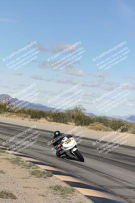 media/Nov-16-2025-Race Pace (Sun) [[8c5fa54630]]/Verified Riders/4-Turn 3 Inside (1050am)/